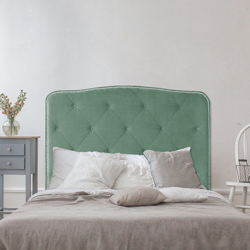 A classy and classic headboard style; the Cleveland. Featuring a diamond stitch pattern on a gorgeous velvet and is finished with a row of silver strip studs. NZ made, please allow 6-8 weeks for production.