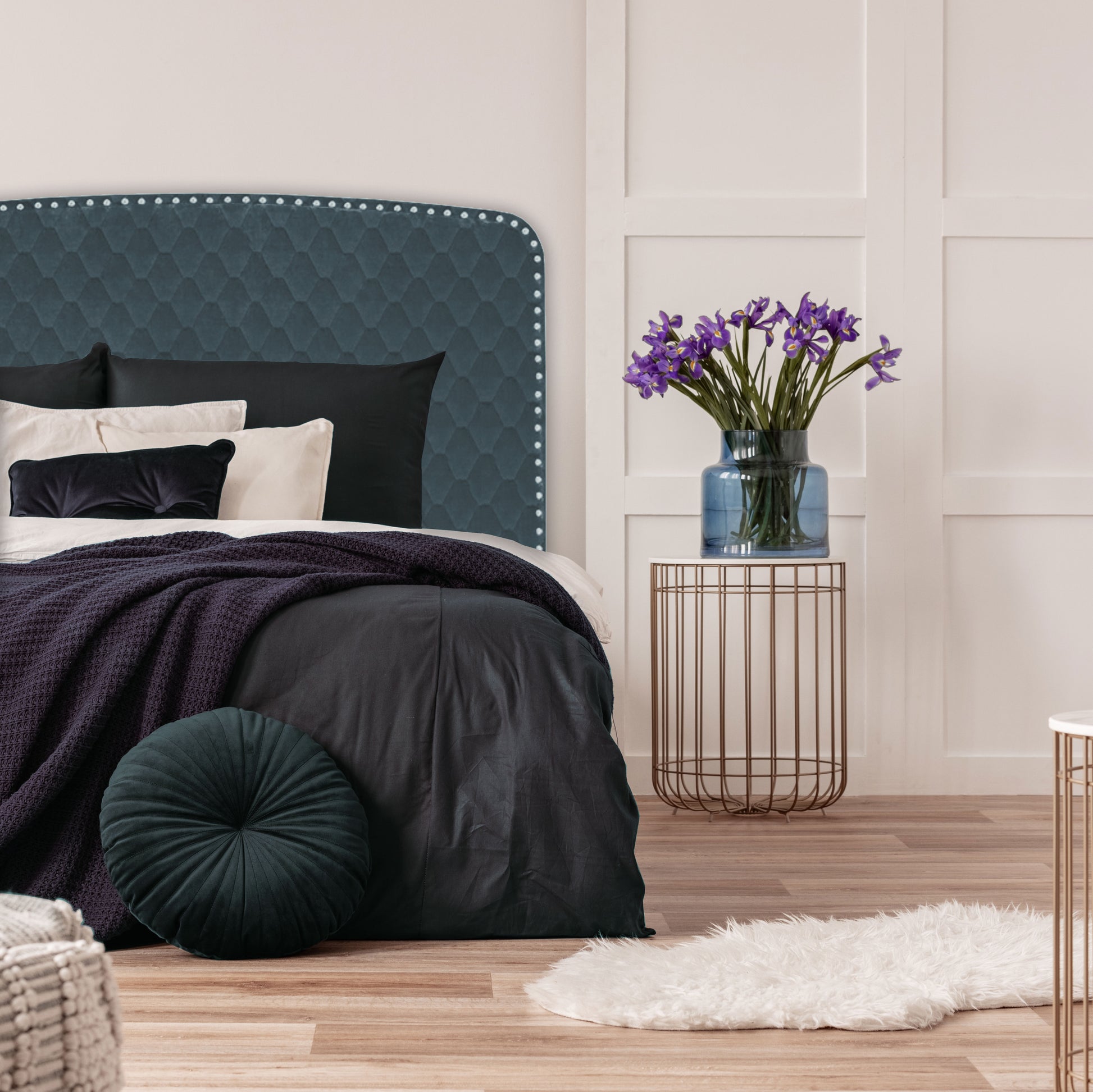 The simple shape of the Curved Rectangle headboard but with a gorgeous textured velvet that creates a diamond pattern, finished off with a row of hit-and-miss studs around the edge. As these are all NZ Made, please allow 6-8 weeks for production.