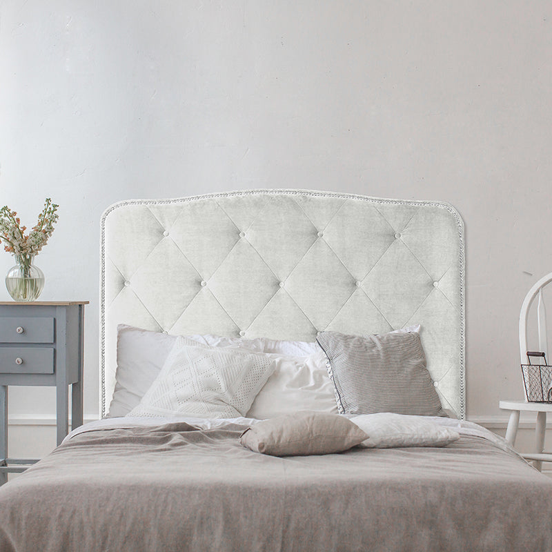 A classy and classic headboard style; the Cleveland. Featuring a diamond stitch pattern on a gorgeous velvet and is finished with a row of silver strip studs. NZ made, please allow 6-8 weeks for production.